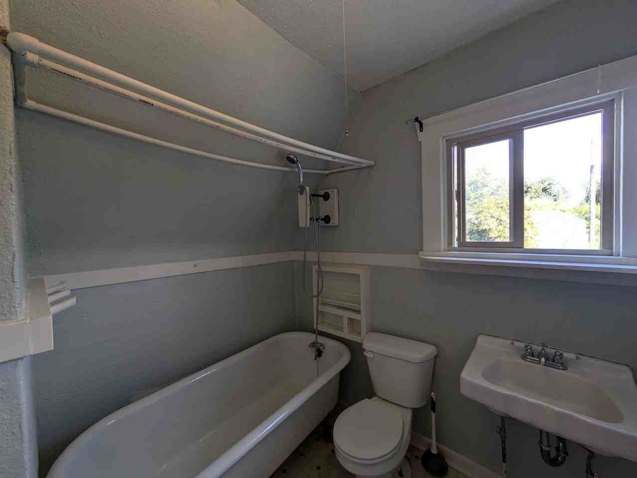 309 Kentucky St - Photo 5 of 18