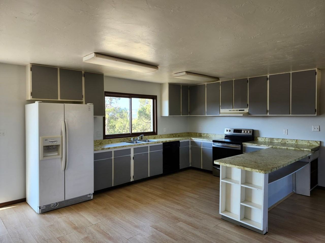 10766 Road 34 - Photo 3 of 20