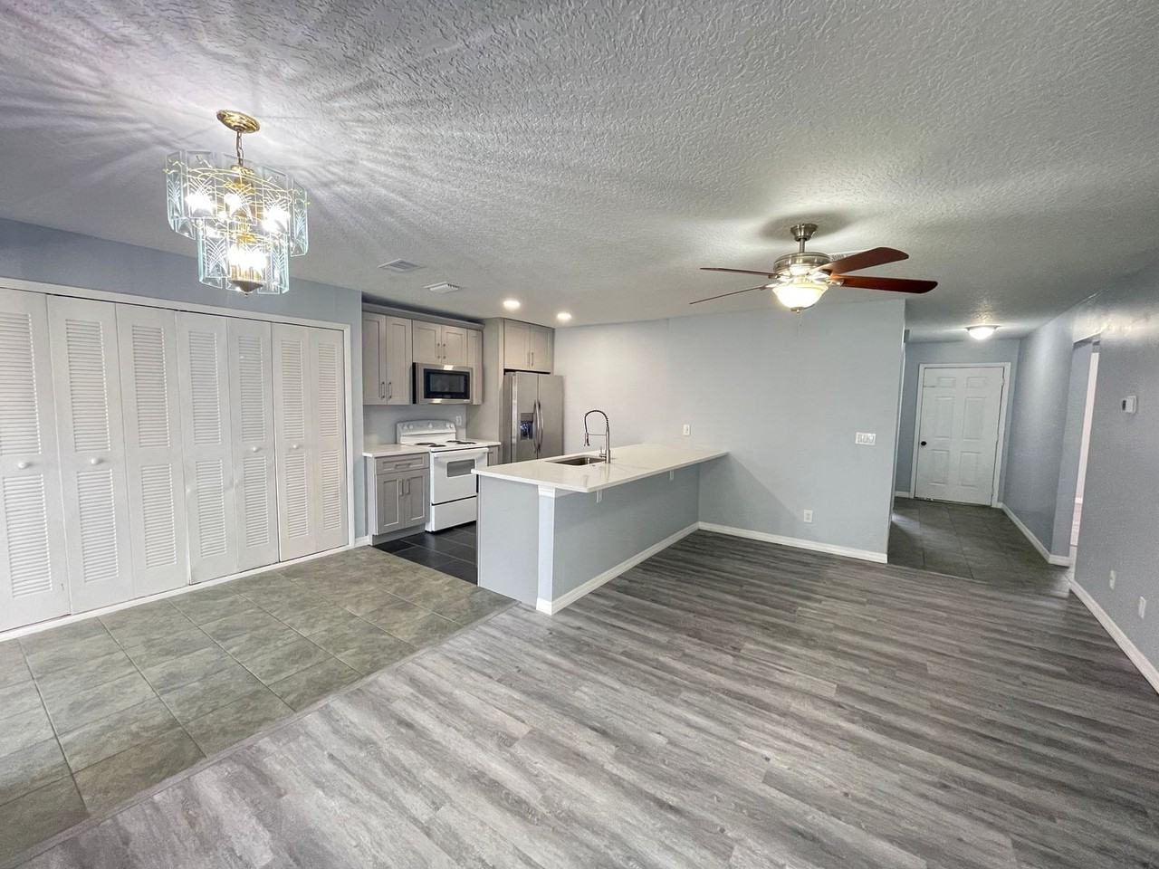 2501 Rio Pinar Lakes Blvd - Photo 3 of 29