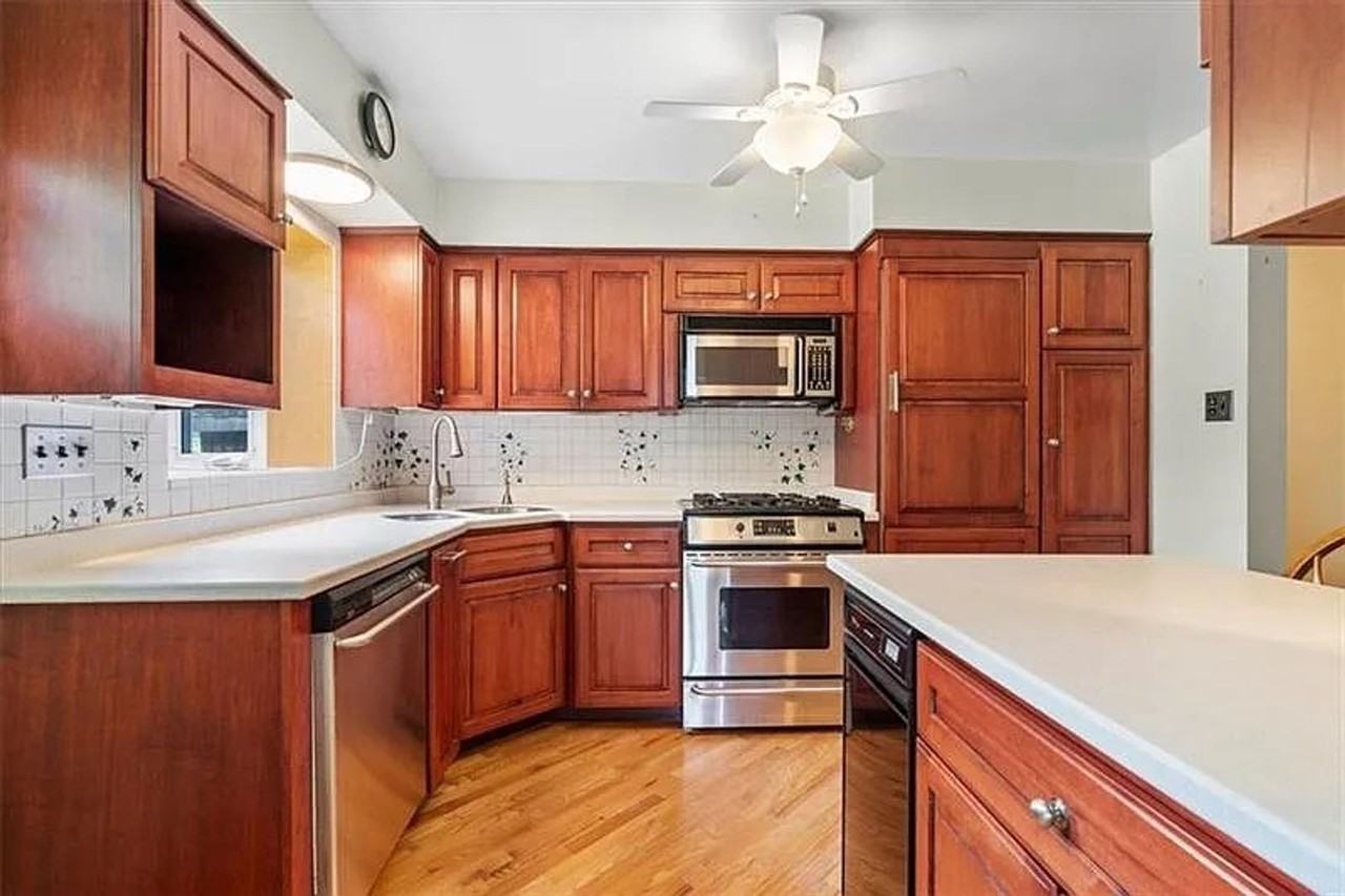 1221 Pennsylvania Ave - Photo 3 of 21