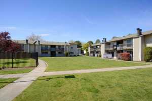 featured image of 1615 W Smith St