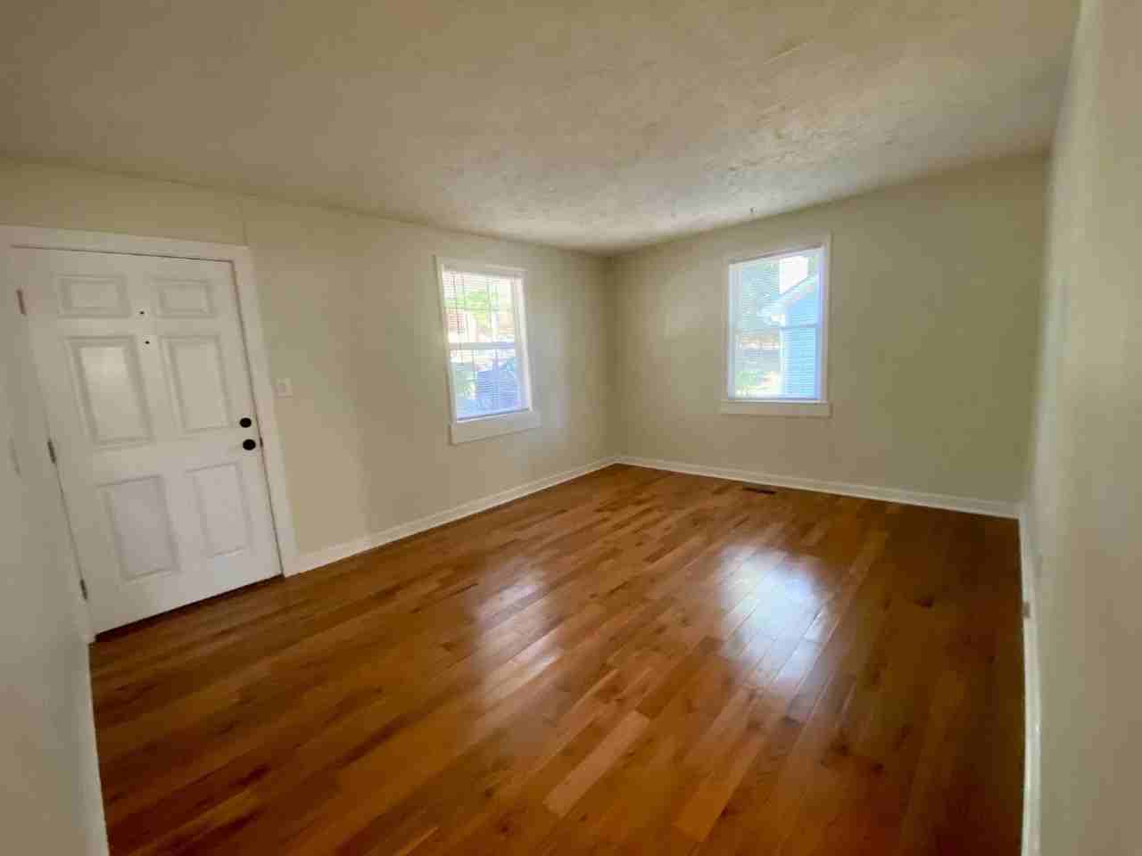 513 W Chapin Rd - Photo 6 of 23