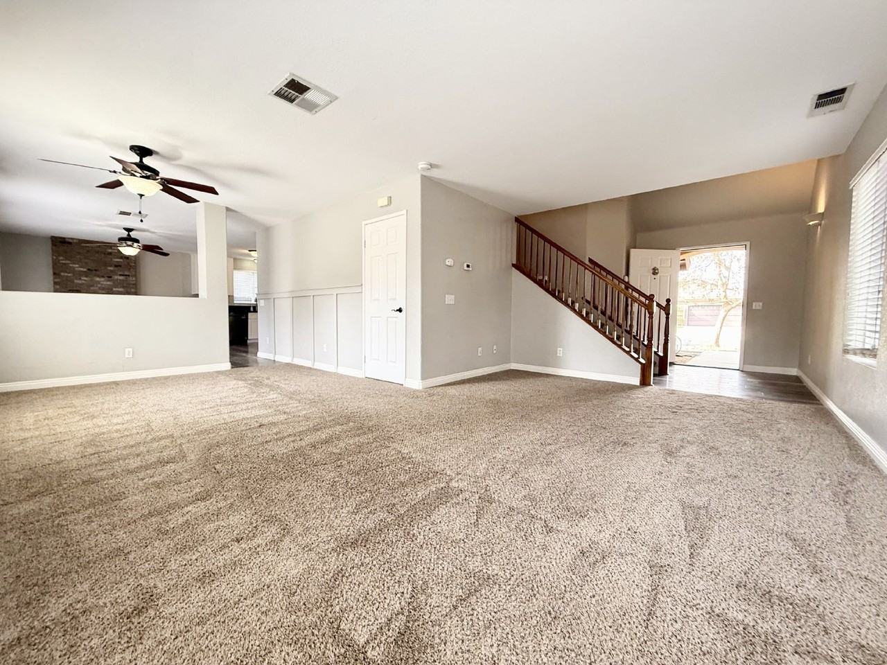 39256 Cardiff Ave - Photo 2 of 16