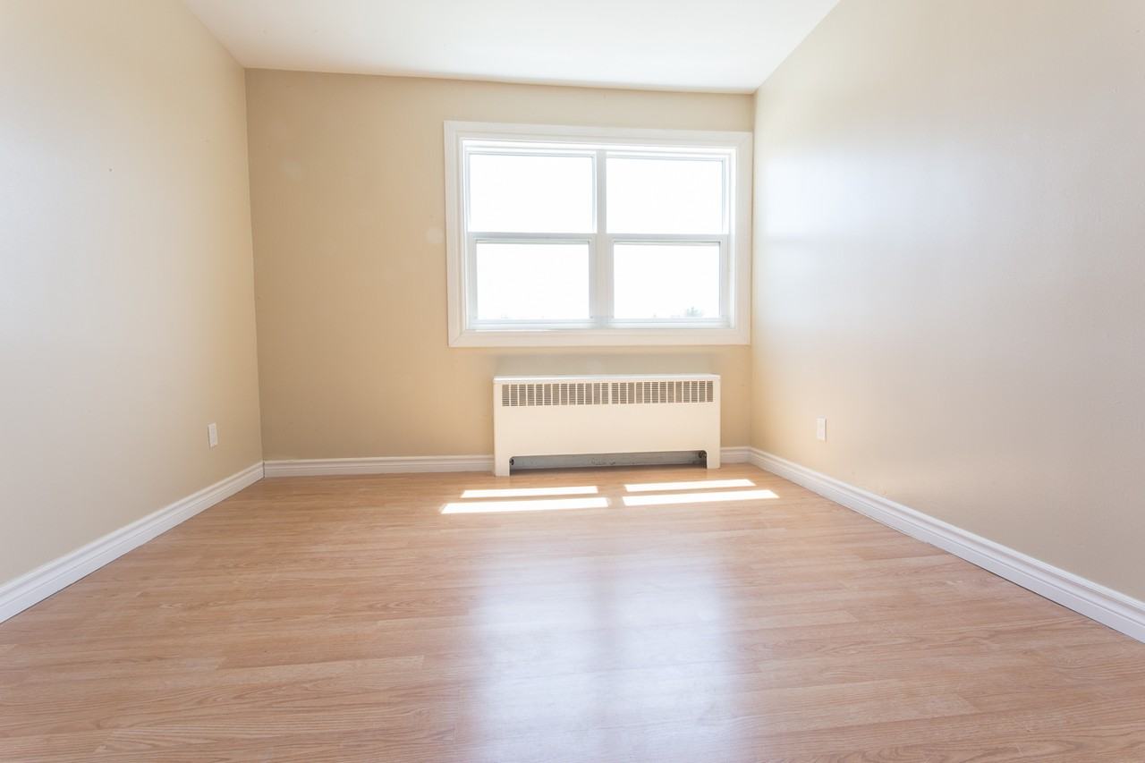 Hillcrest Place - Photo 7 of 11