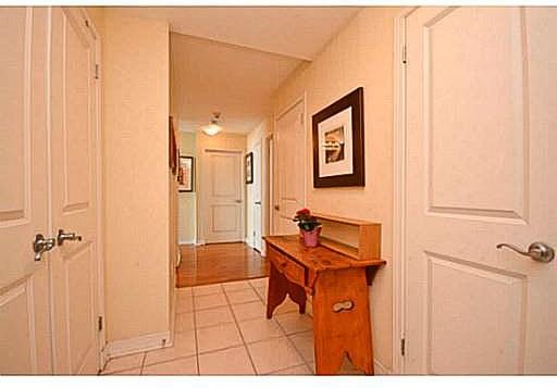 570 Laurier Ave West Unit 2305 - Photo 2 of 13