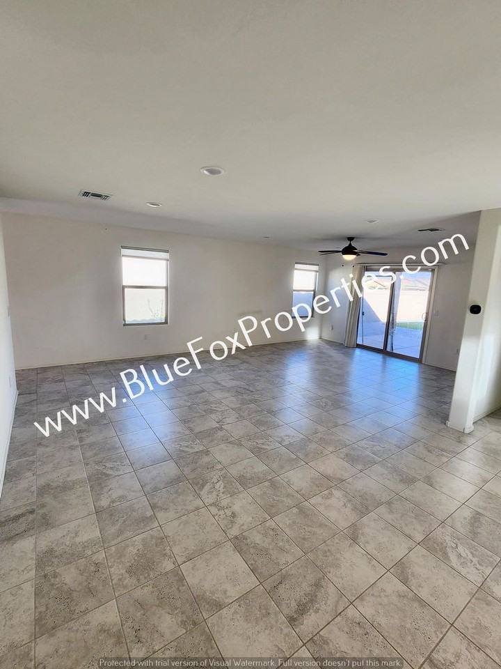 4521 S Sunrise Bluff Way - Photo 2 of 21