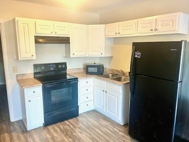 E 17th St #2210 - Photo 2 of 6