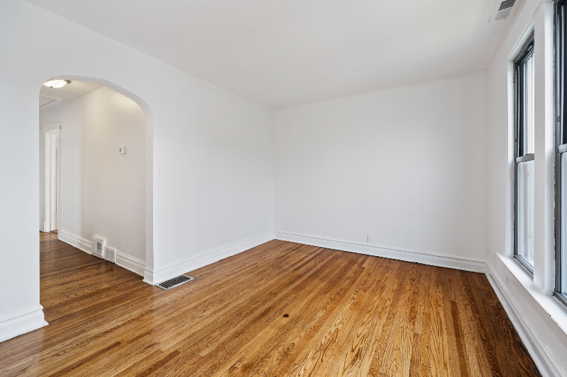 3601 N Sacramento Ave #2 - Photo 4 of 14