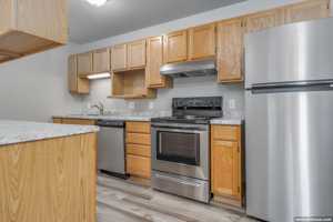 featured image of 1670 Huckleberry Ave