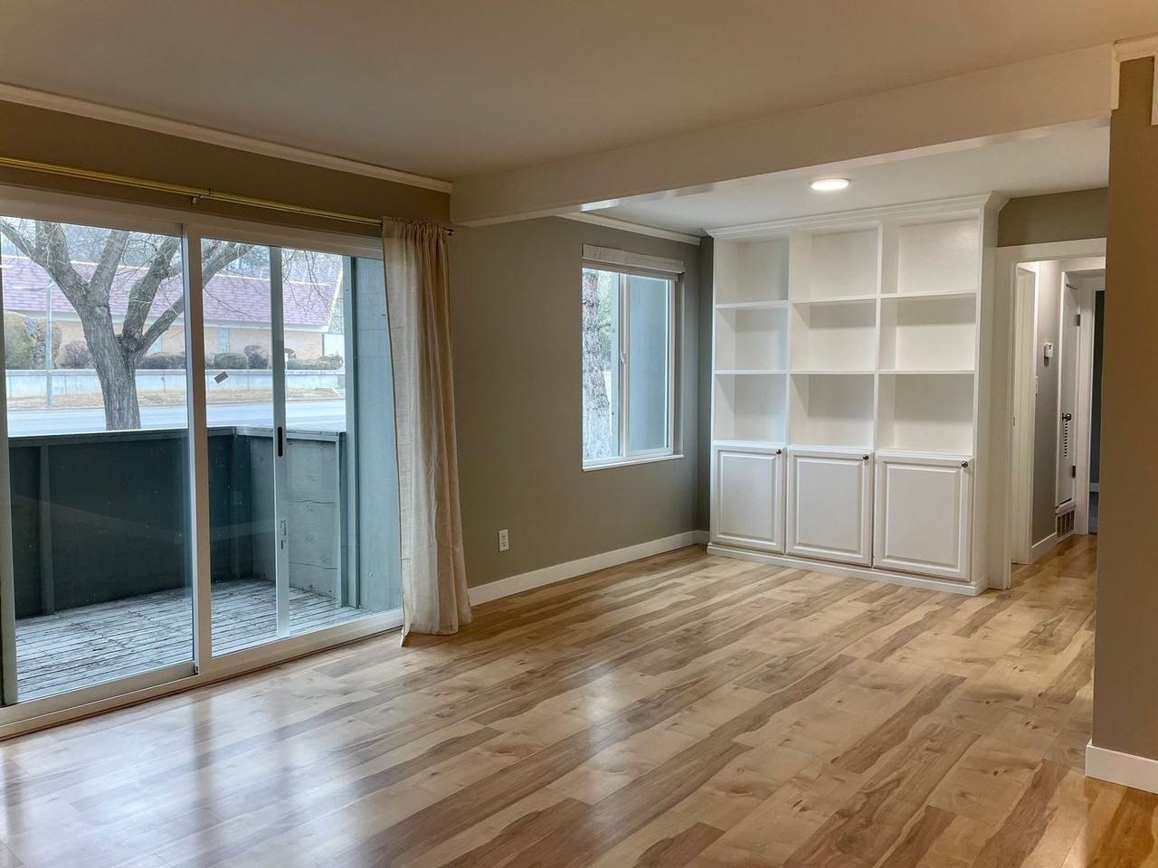 1160 Foothill Dr - Photo 4 of 14