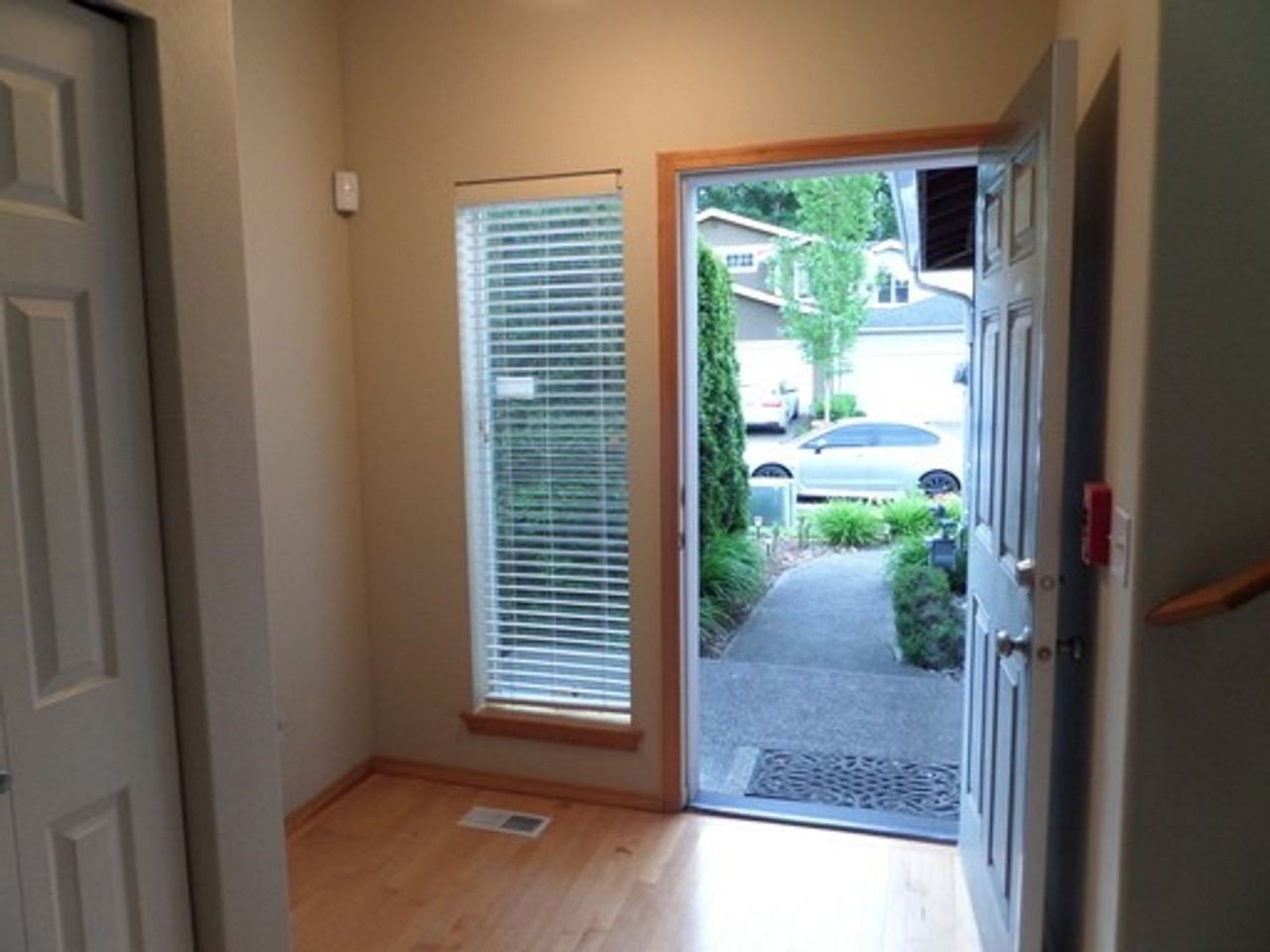 11416 Se 171st Pl - Photo 2 of 34