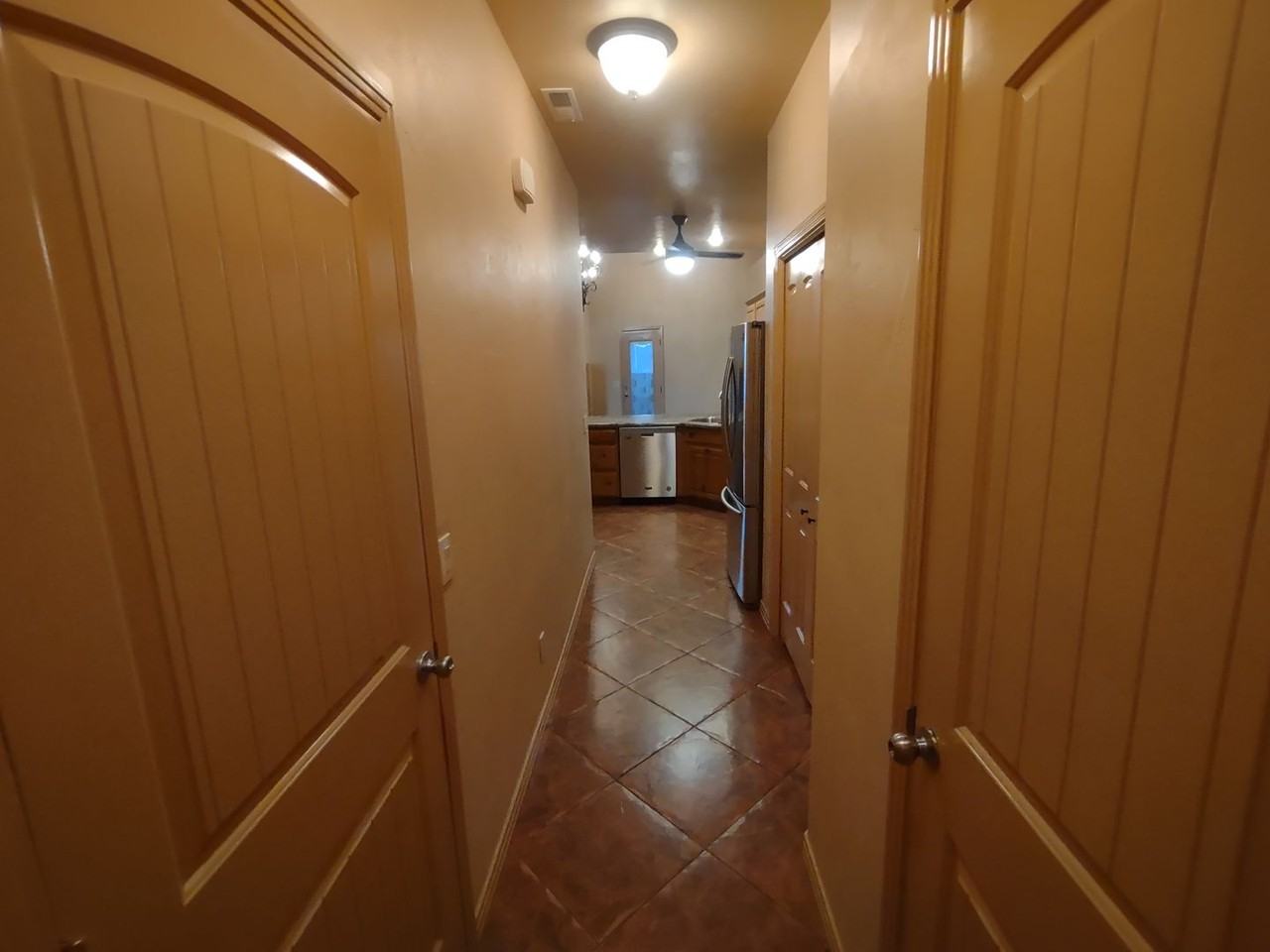 438 N Stone Mountain Dr #1 - Photo 4 of 33