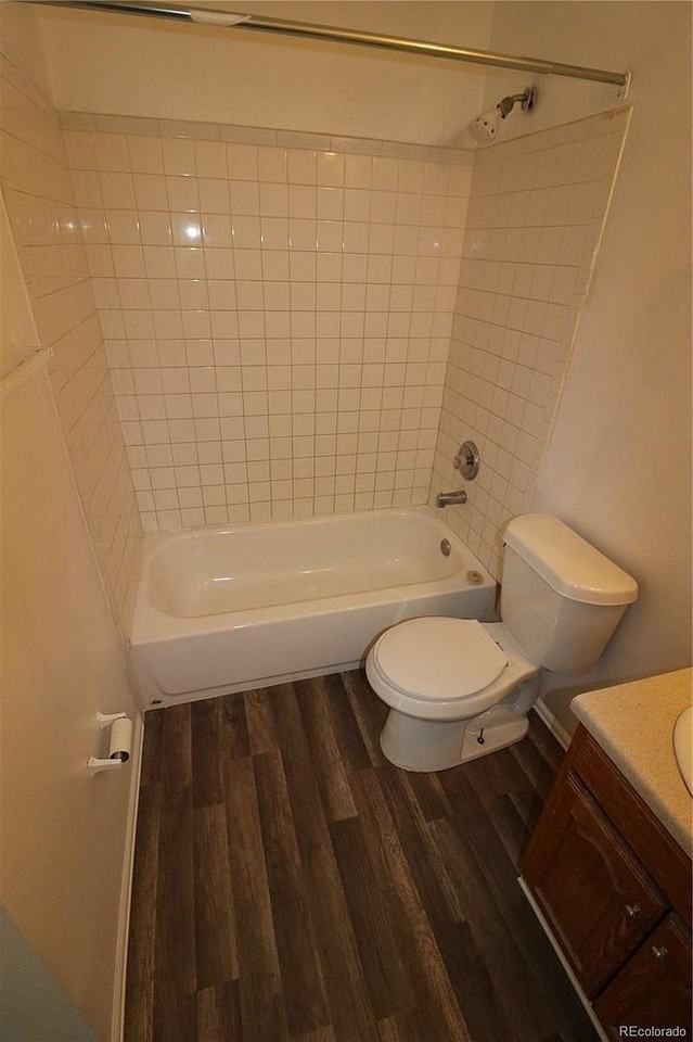 914 S Peoria St - Photo 2 of 7