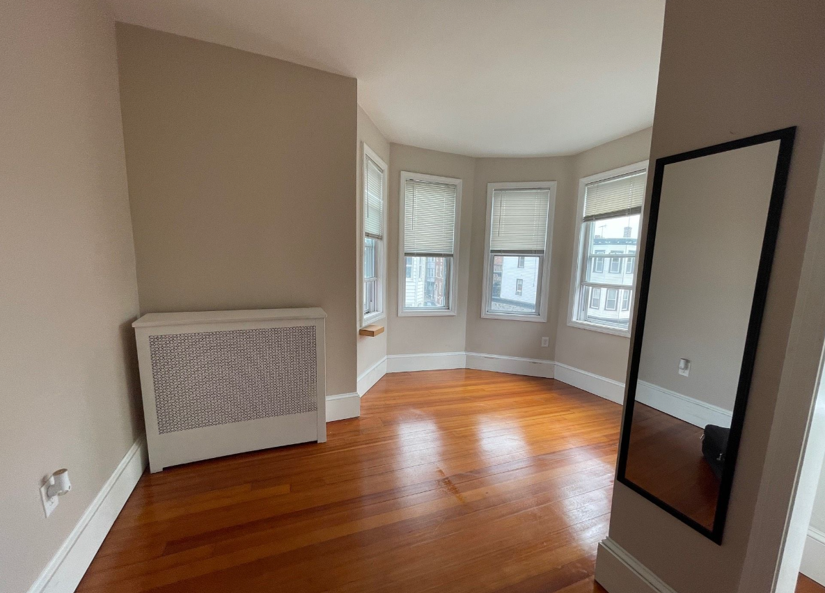 241 Maverick St #3 - Photo 3 of 13