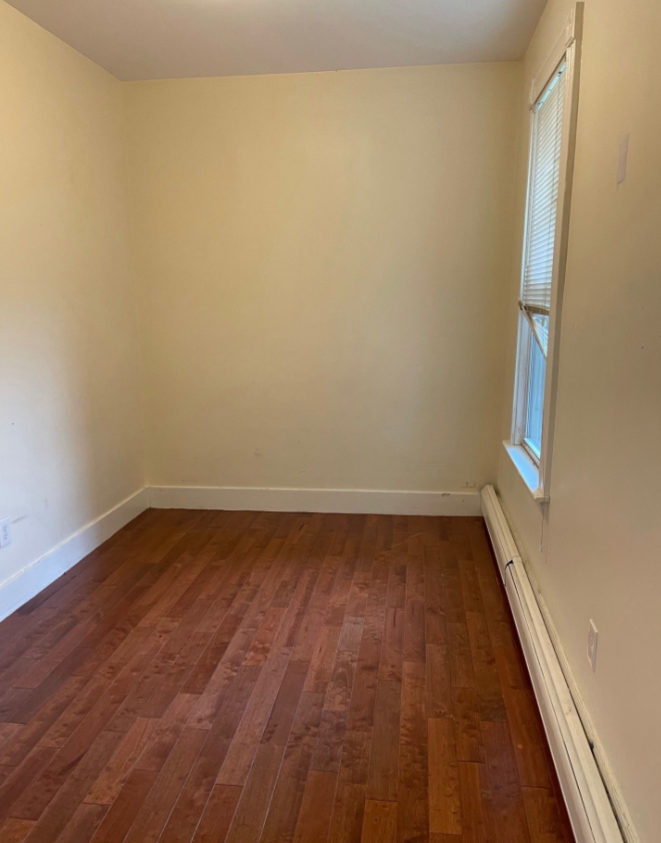 241 Maverick St #3 - Photo 7 of 13