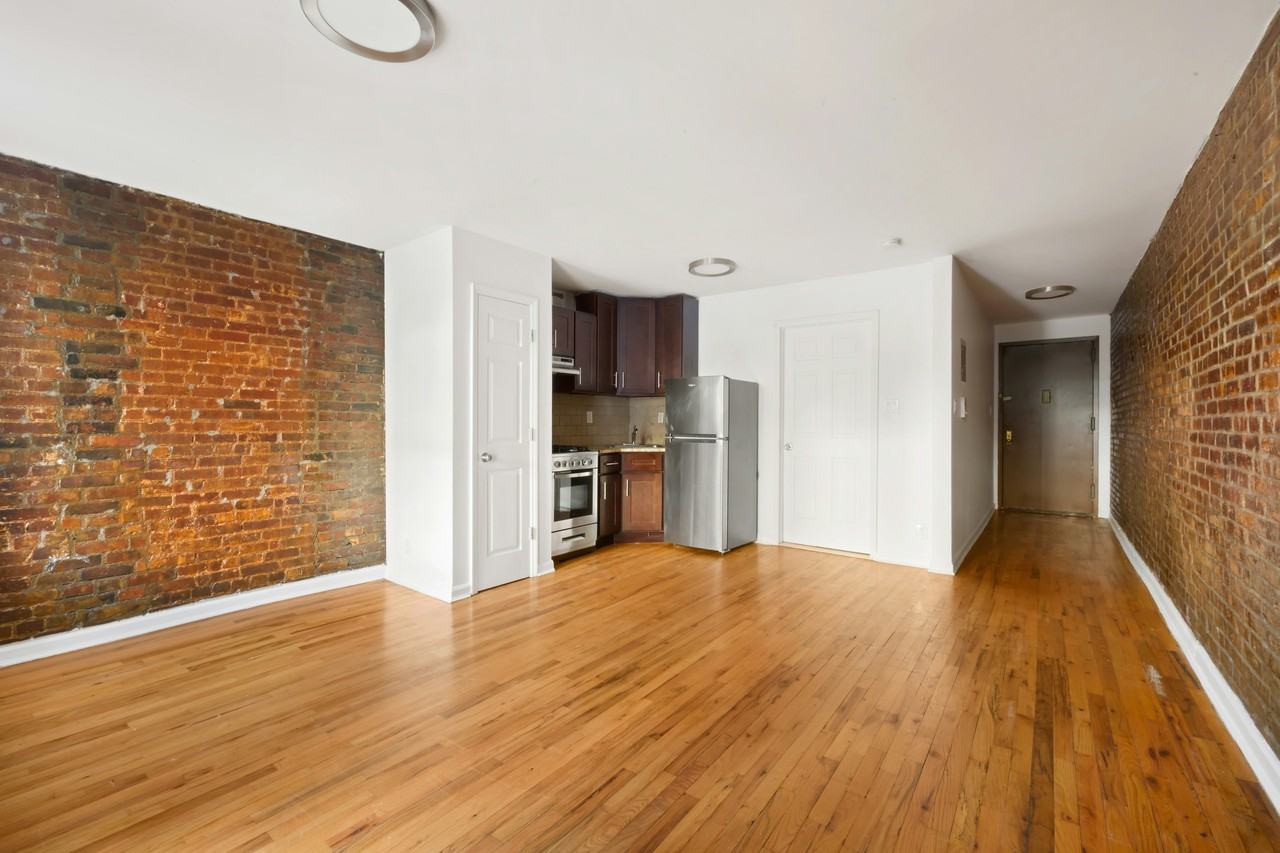 227 W 131st St #2 - Photo 3 of 4