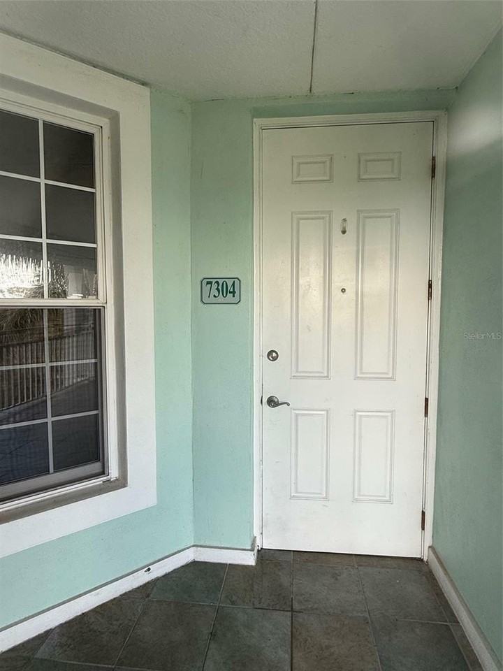 5125 Melbourne St - Photo 2 of 27