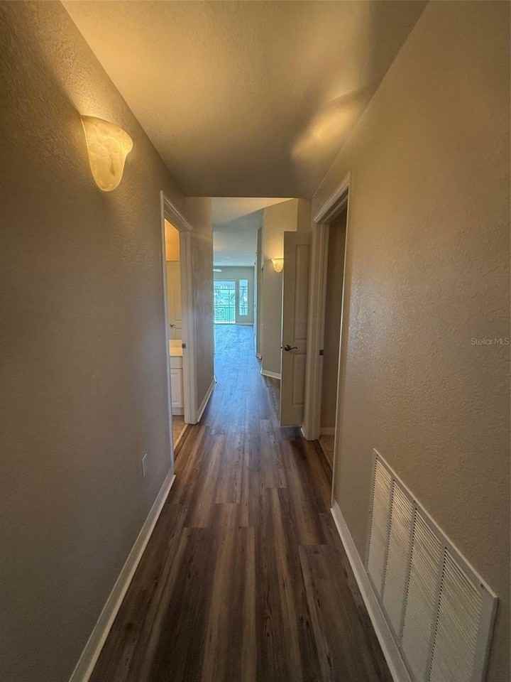 5125 Melbourne St - Photo 3 of 27