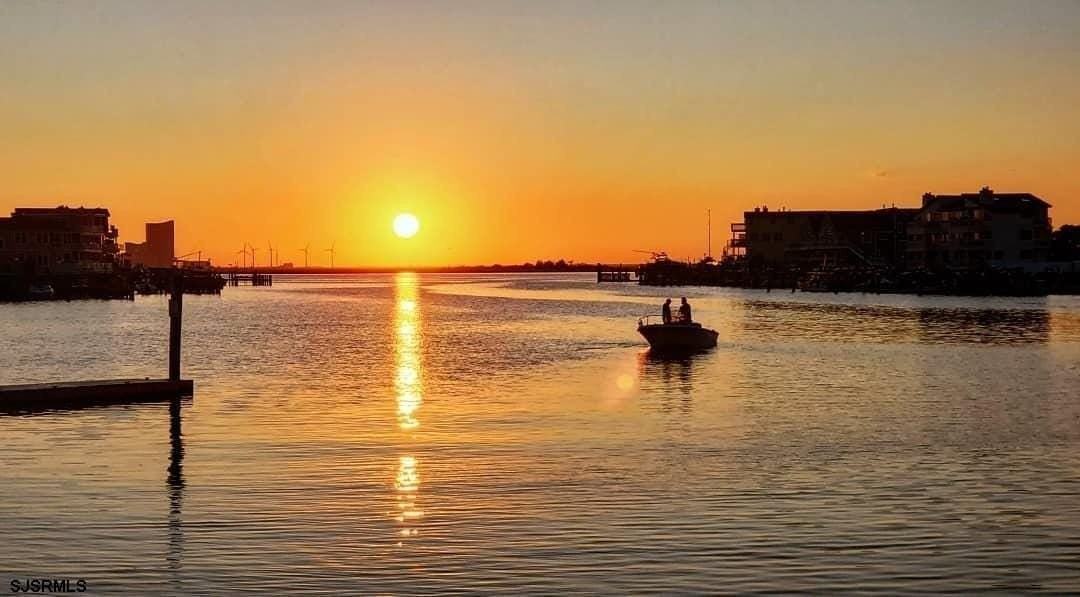 618 Bayshore Avenue - Photo 3 of 50