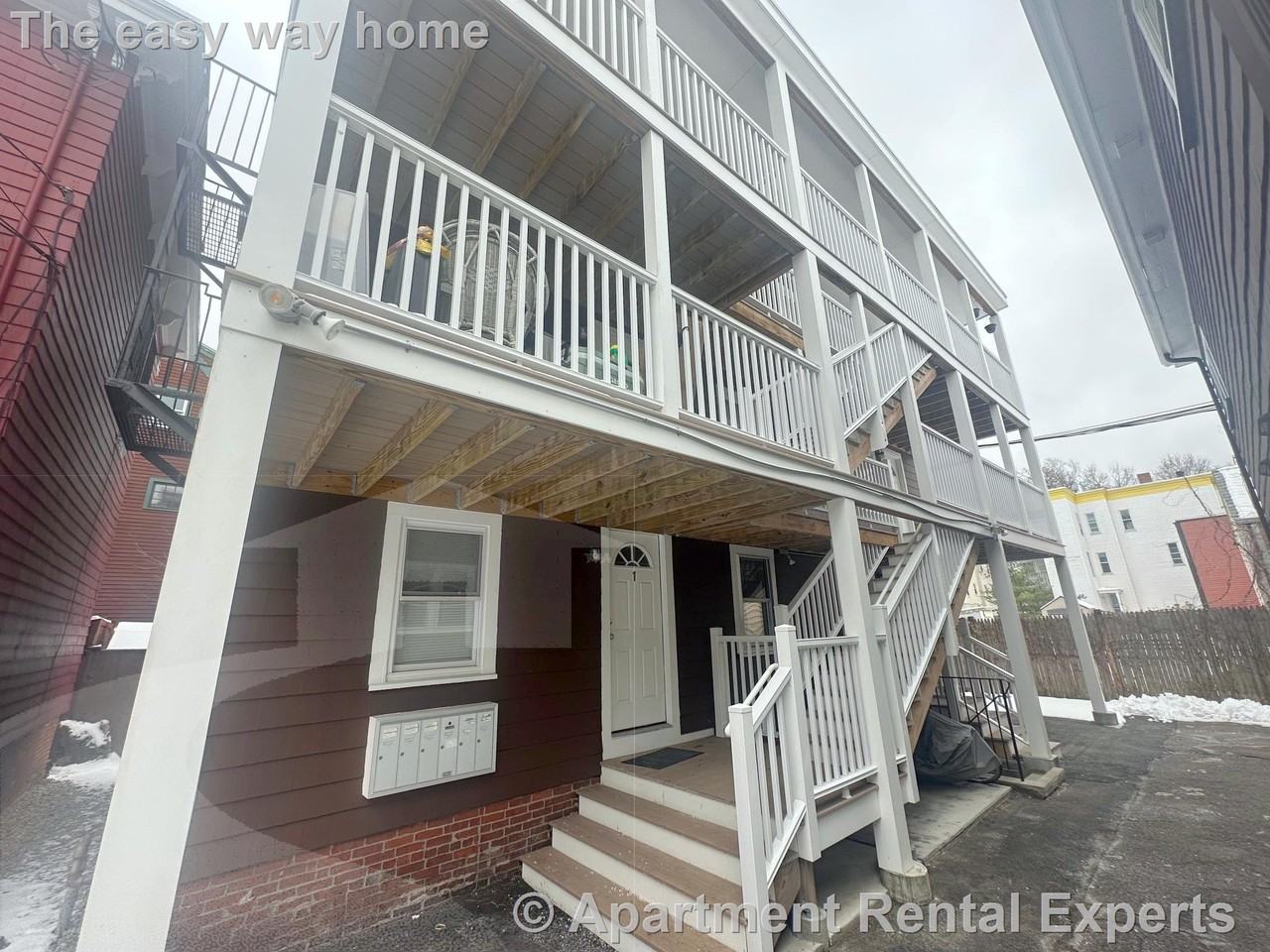 128 Pine St #1 - Photo 7 of 8