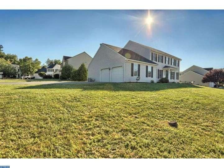 58 Pennwood Dr - Photo 3 of 19