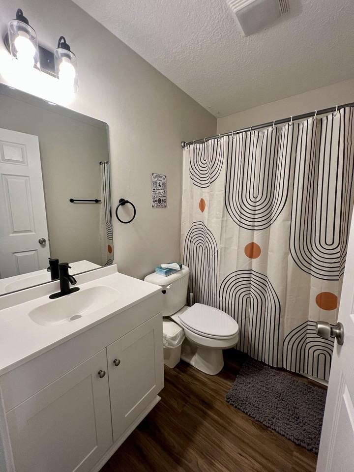 Schumacher Ave - Photo 4 of 9