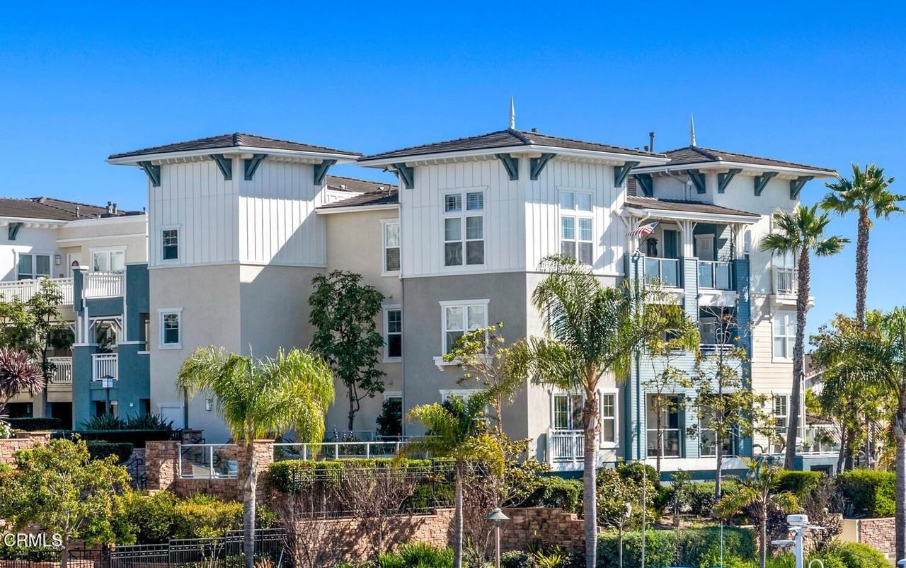 1525 Windshore Way - Photo 2 of 46