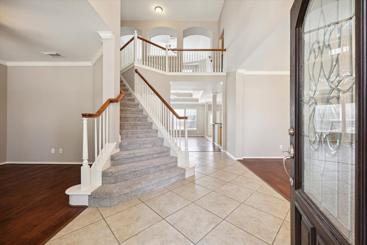 4507 Longmont Park Ct - Photo 4 of 32