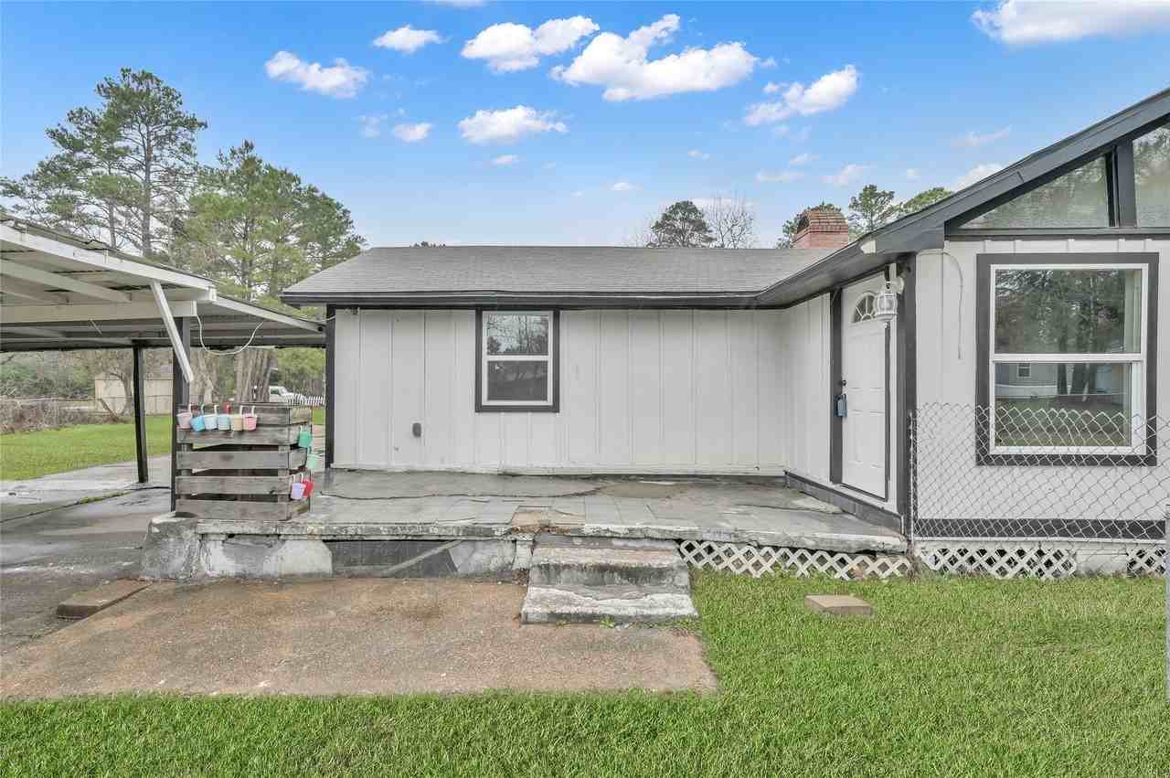 29906 Hunters Rd - Photo 3 of 22