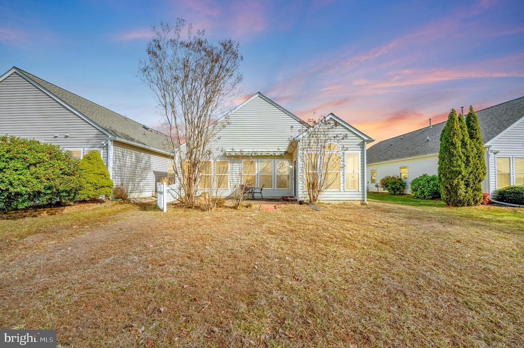 36 Chantilly Pl - Photo 2 of 44