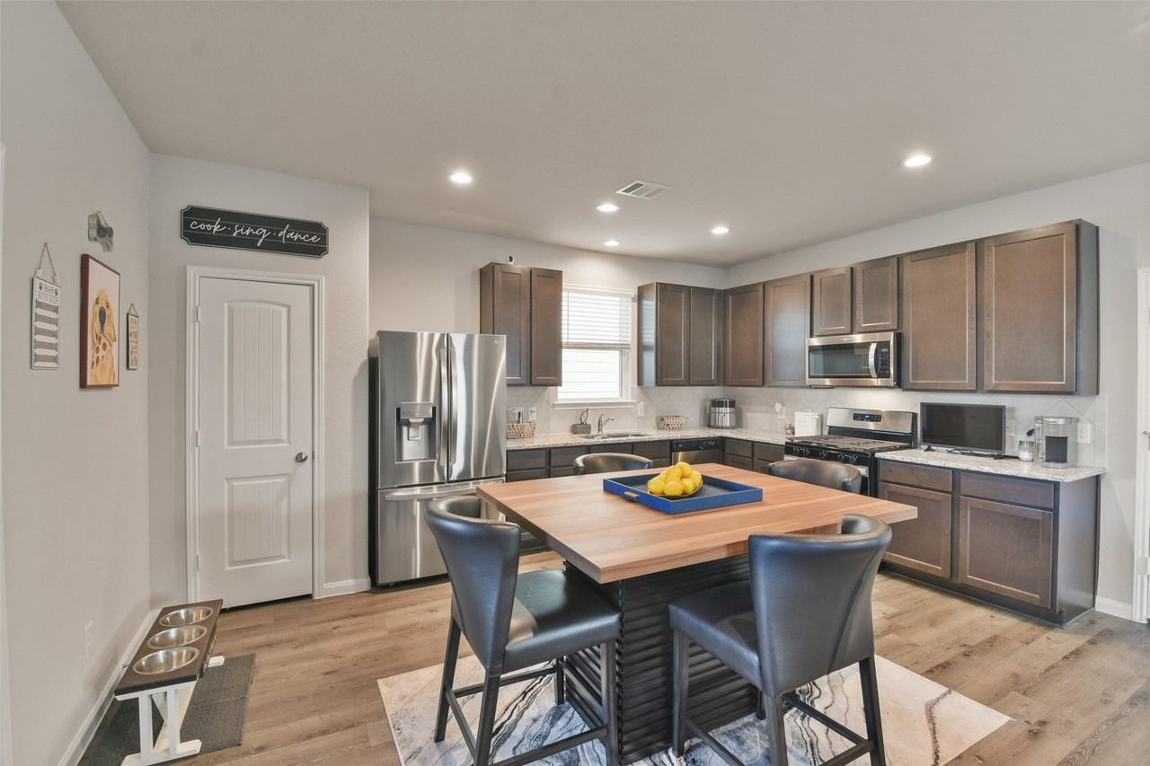 14012 Paddlefish Dr - Photo 6 of 43