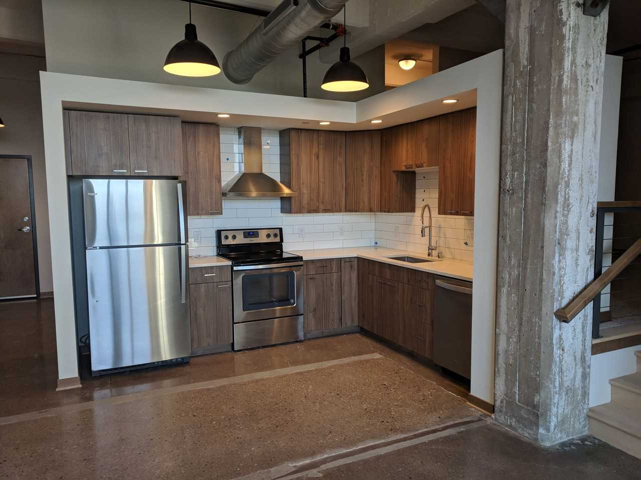 LL Olds Warehouse Lofts & Flats - Photo 3 of 21