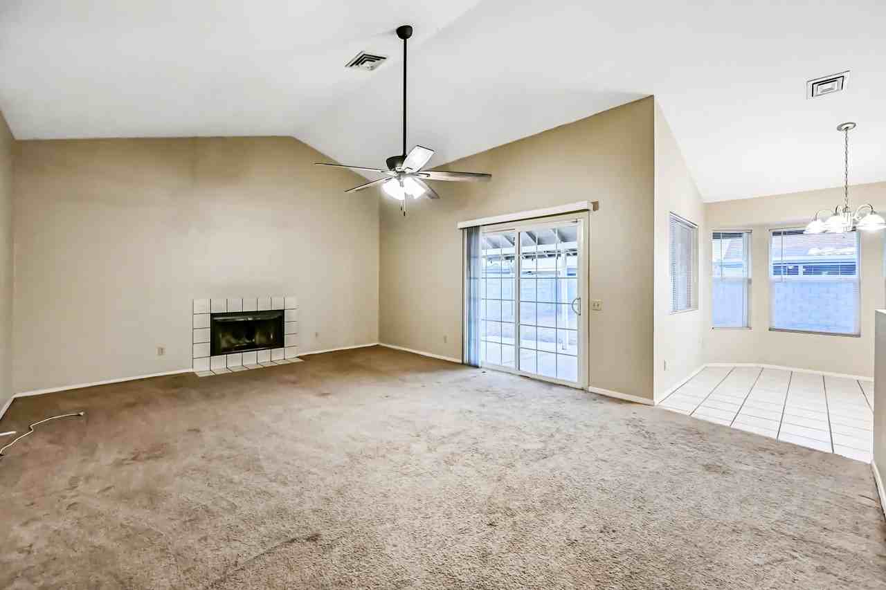 6806 W Ironwood Dr - Photo 3 of 22