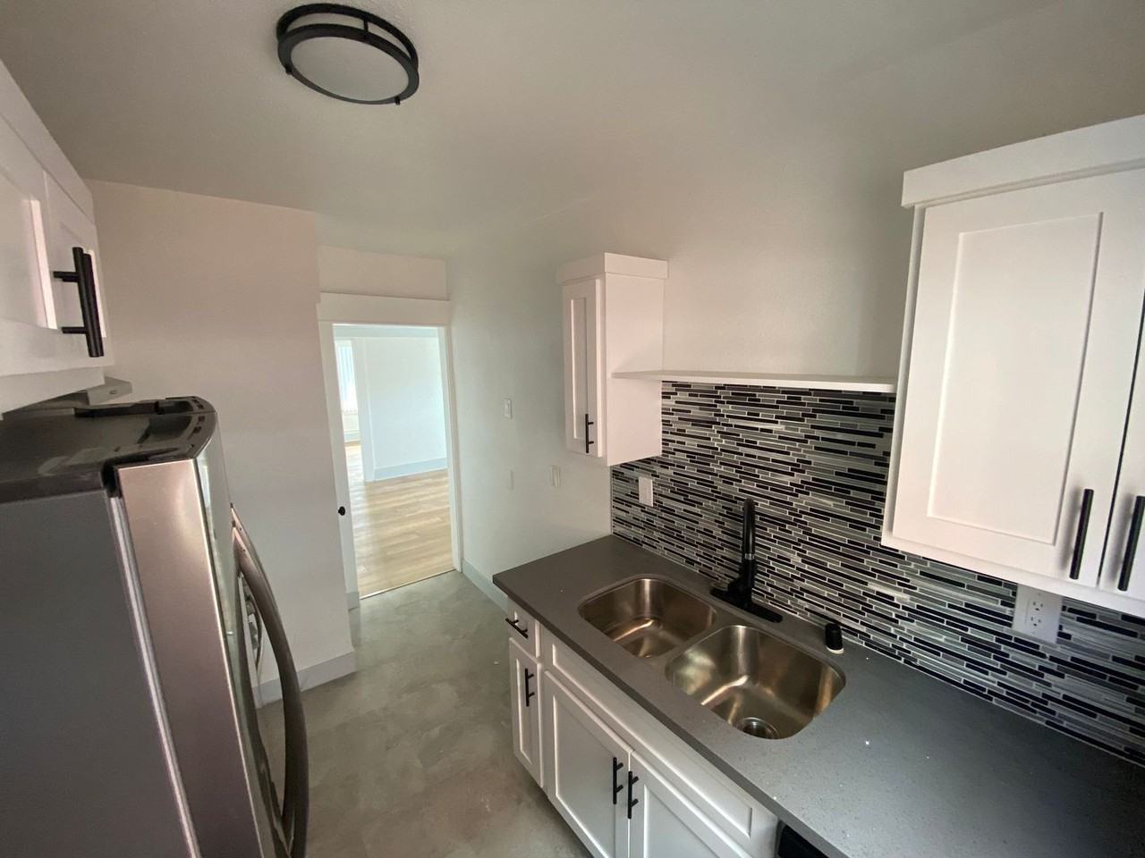 701 Pacific Ave #707 - Photo 2 of 14