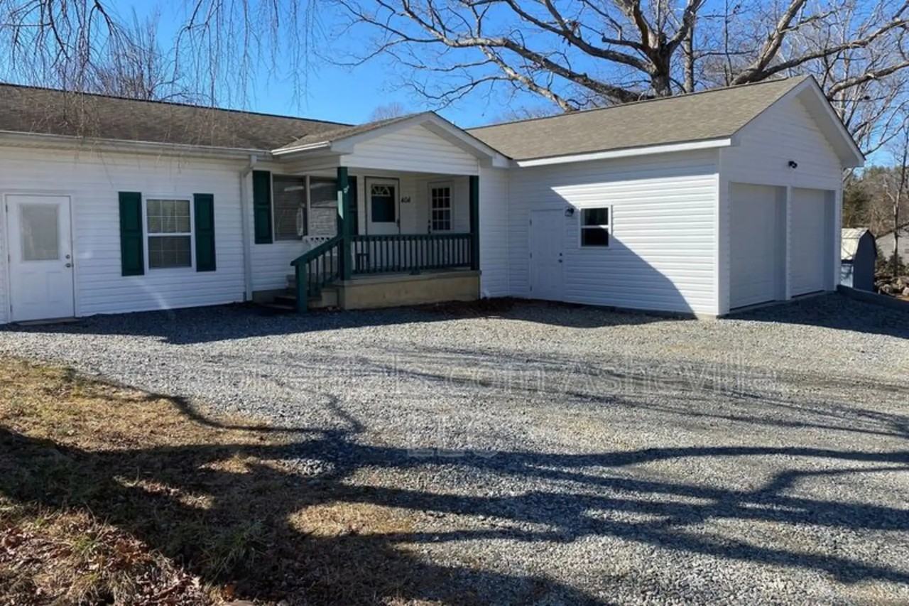 404 Doliver Dr - Photo 2 of 10