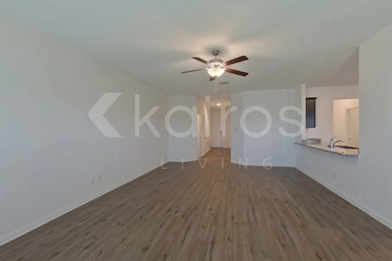906 Shady Brk - Photo 3 of 24
