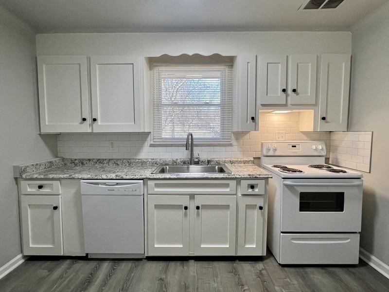 1635B Evelyn Ave #B - Photo 7 of 25