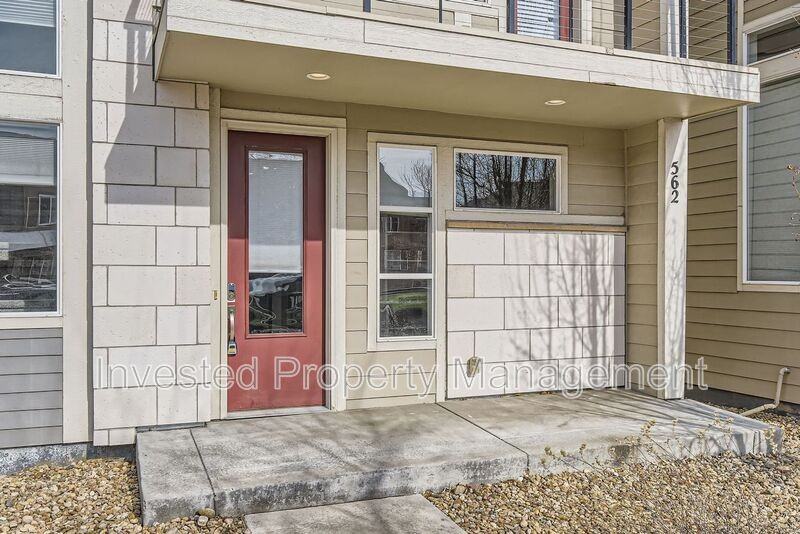 562 E Hinsdale Ave - Photo 3 of 28