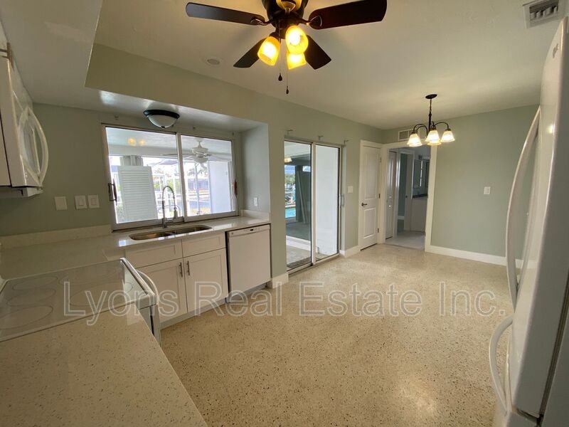 174 Gulfview Rd - Photo 6 of 27