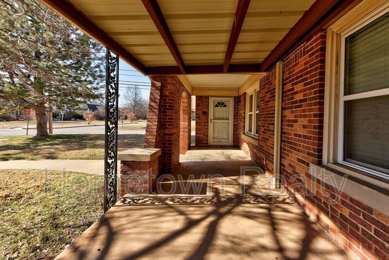 3145 Nw 21st St - Photo 2 of 24