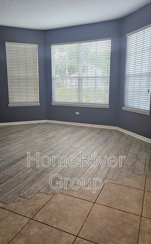 3294 Fawnwood Dr - Photo 3 of 40