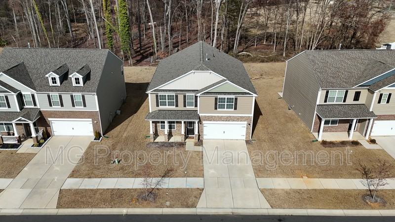 11021 Austin Estates Dr - Photo 2 of 20