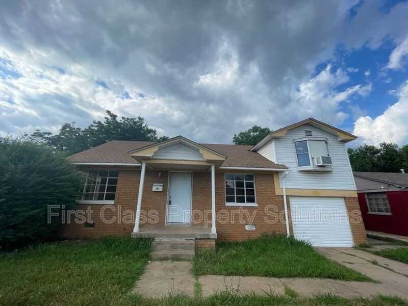 1129 Nw 81st St - Photo 2 of 23