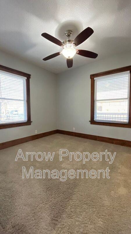 2829 S St #2 - Photo 7 of 17