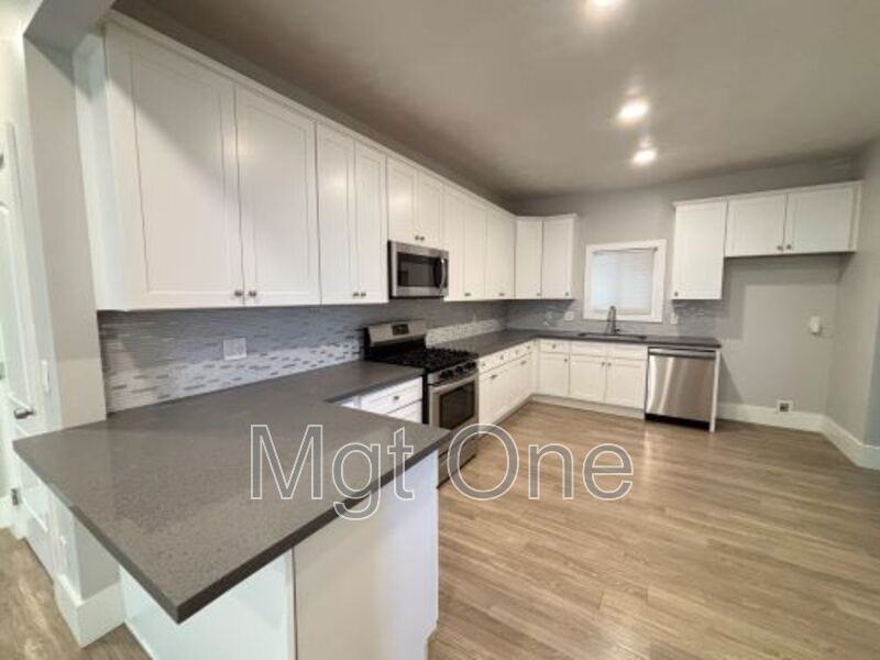 2942 Denton St - Photo 2 of 24