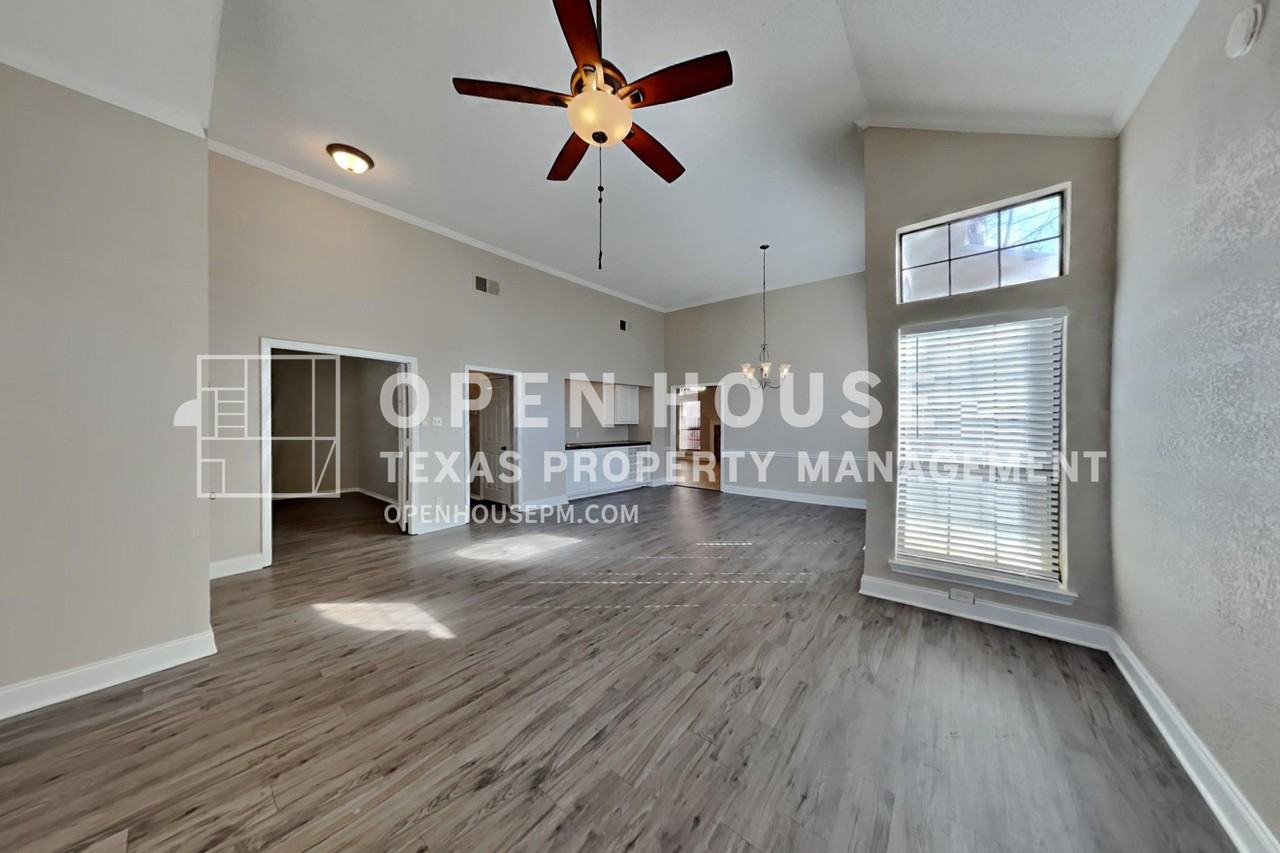 2204 Steppington Ave - Photo 3 of 21