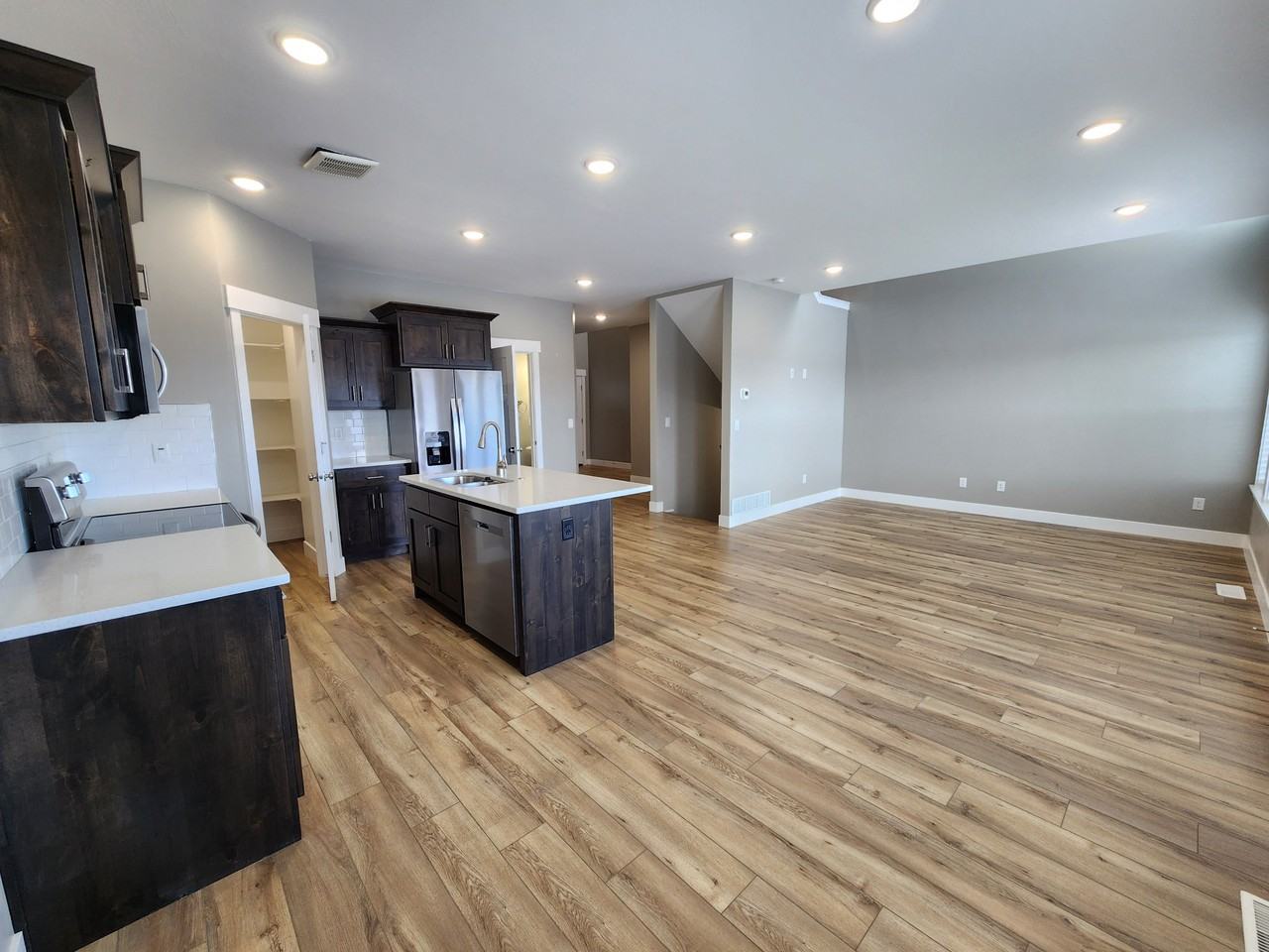 3825 Judy St - Photo 3 of 15