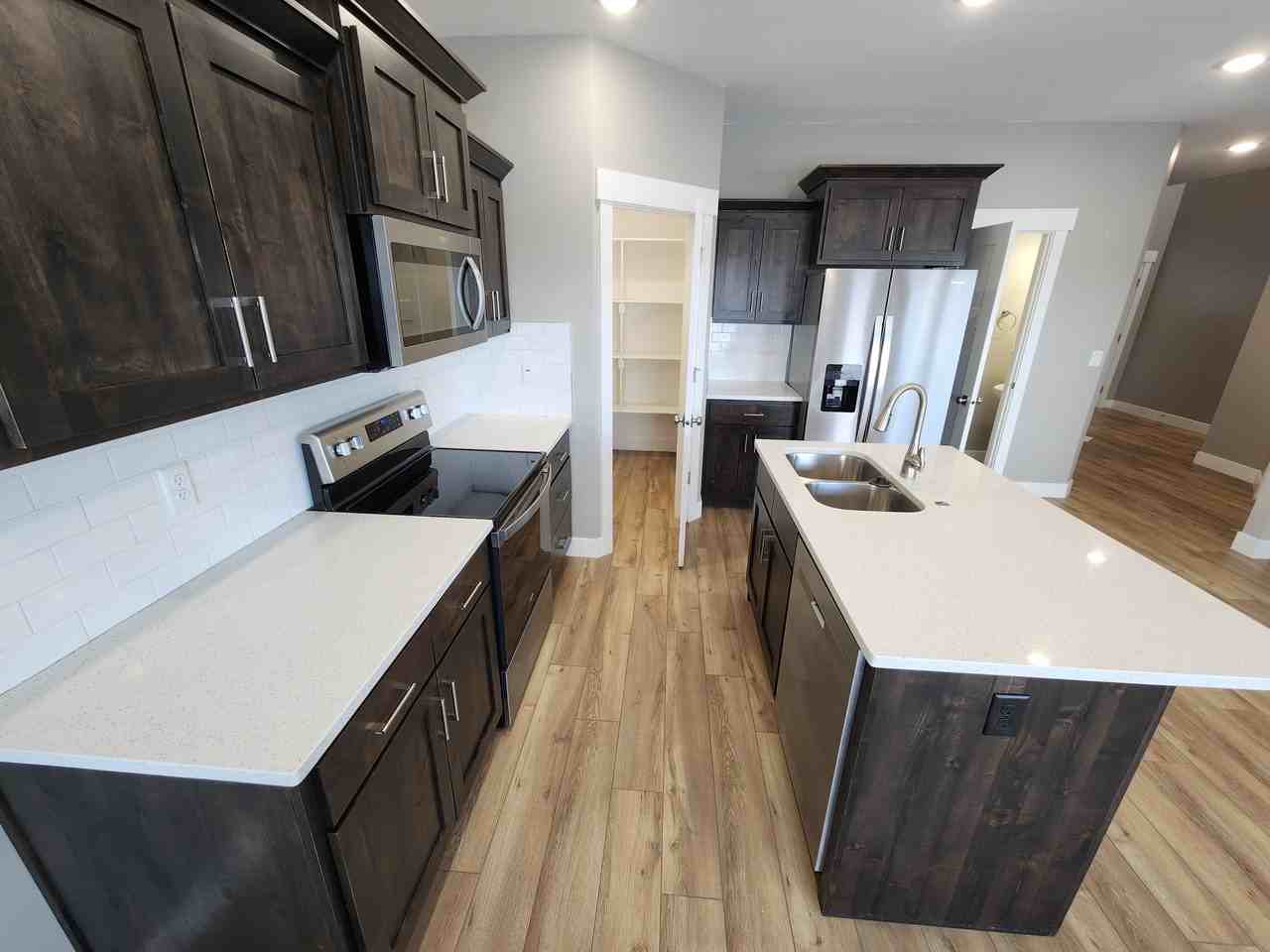 3825 Judy St - Photo 4 of 15