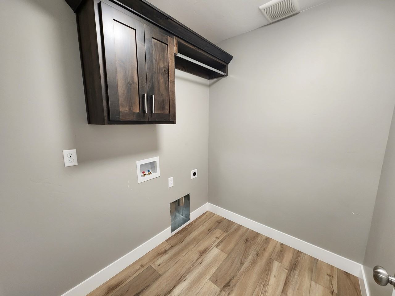 3825 Judy St - Photo 6 of 15