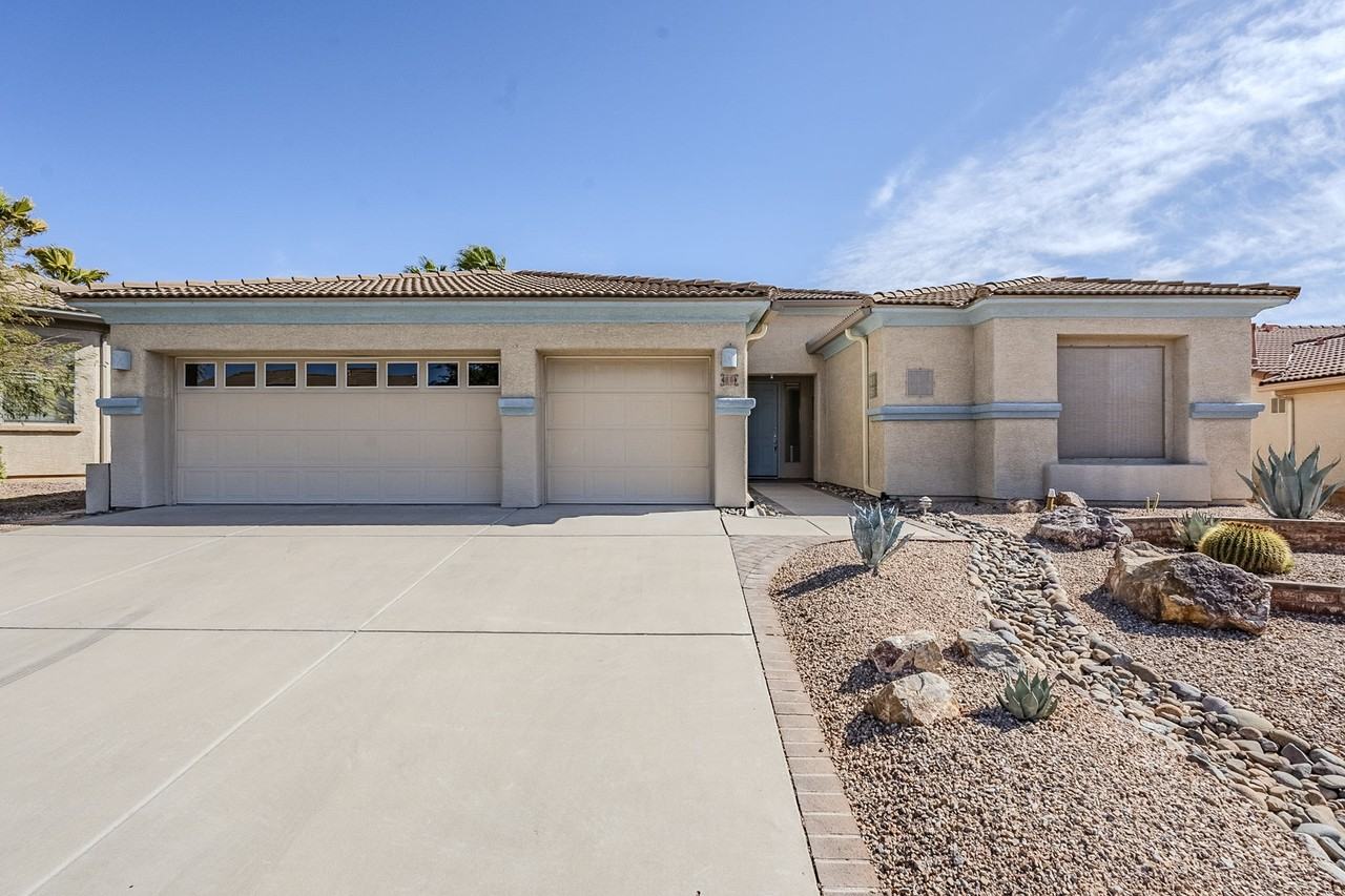 36 N Bluebird Dr - Photo 2 of 50